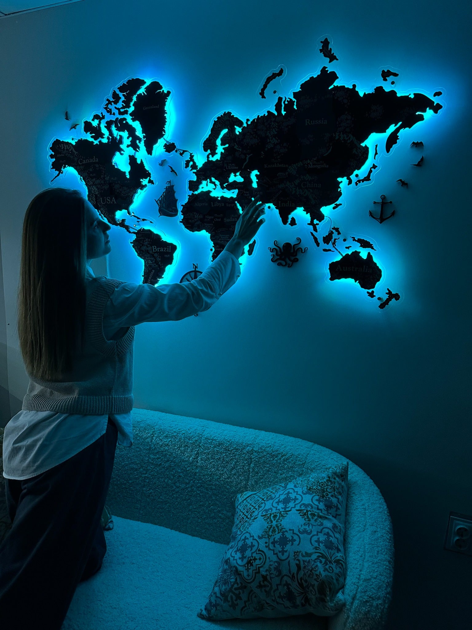 3D LED World Map Standart in light grey is not just a piece of interior — it's a work of art that brings character to your space