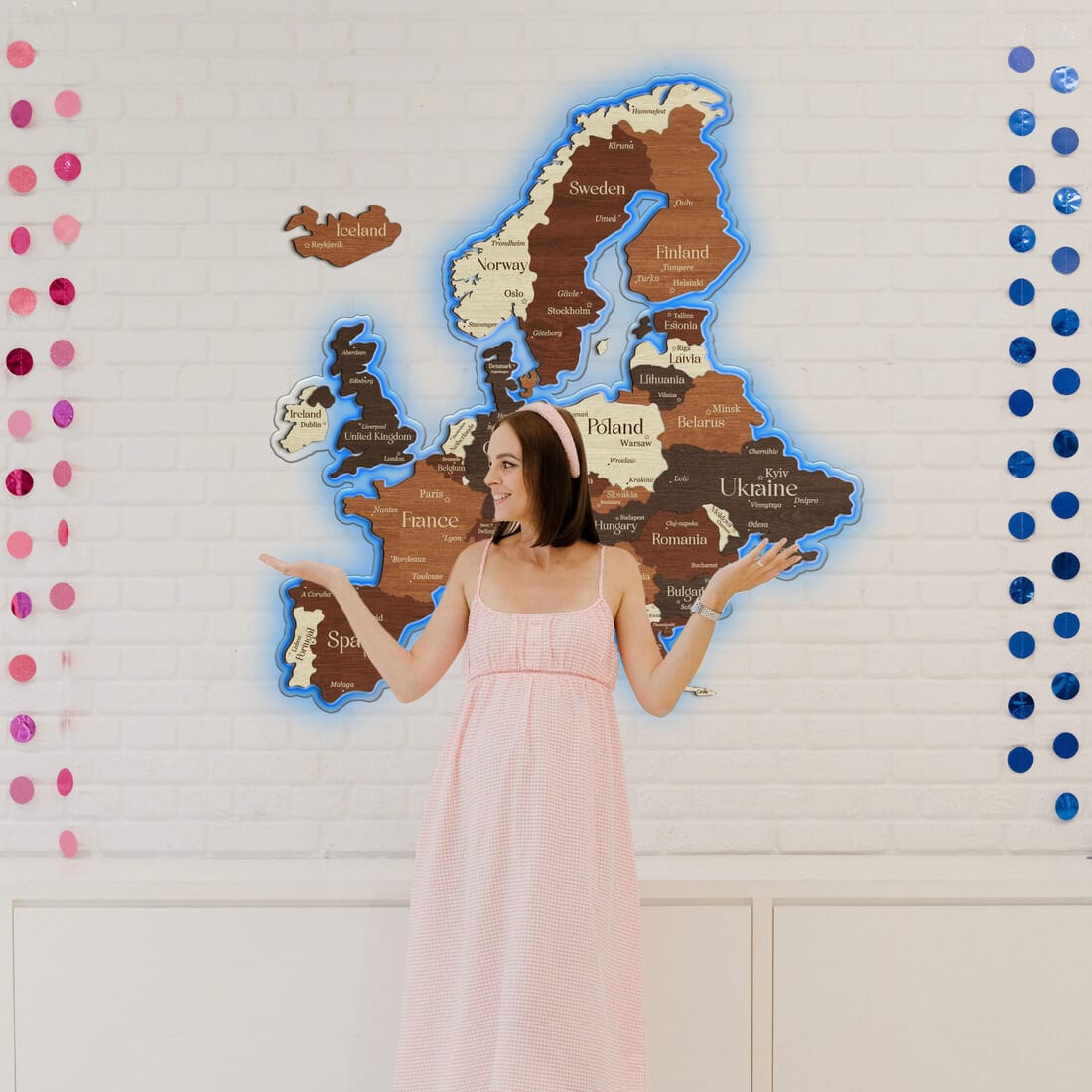 3D LED Europe Wooden Map - Walnut & Rosewood