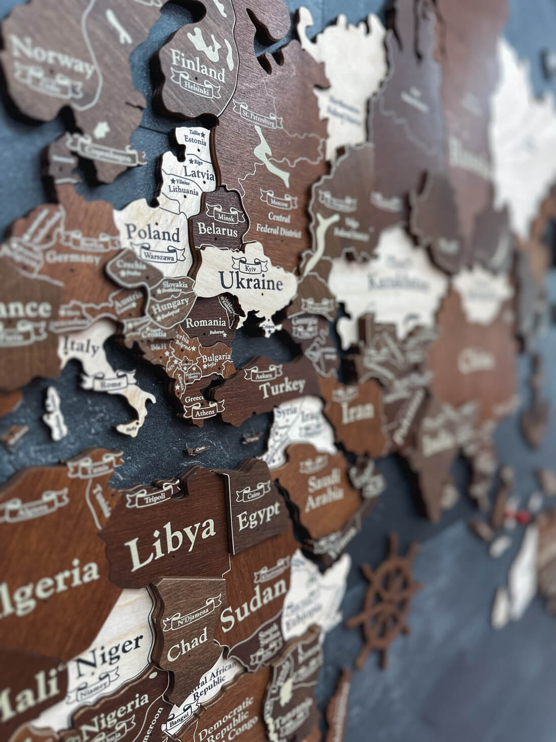 3D Wooden World Map (Standart) - Walnut & Rosewood