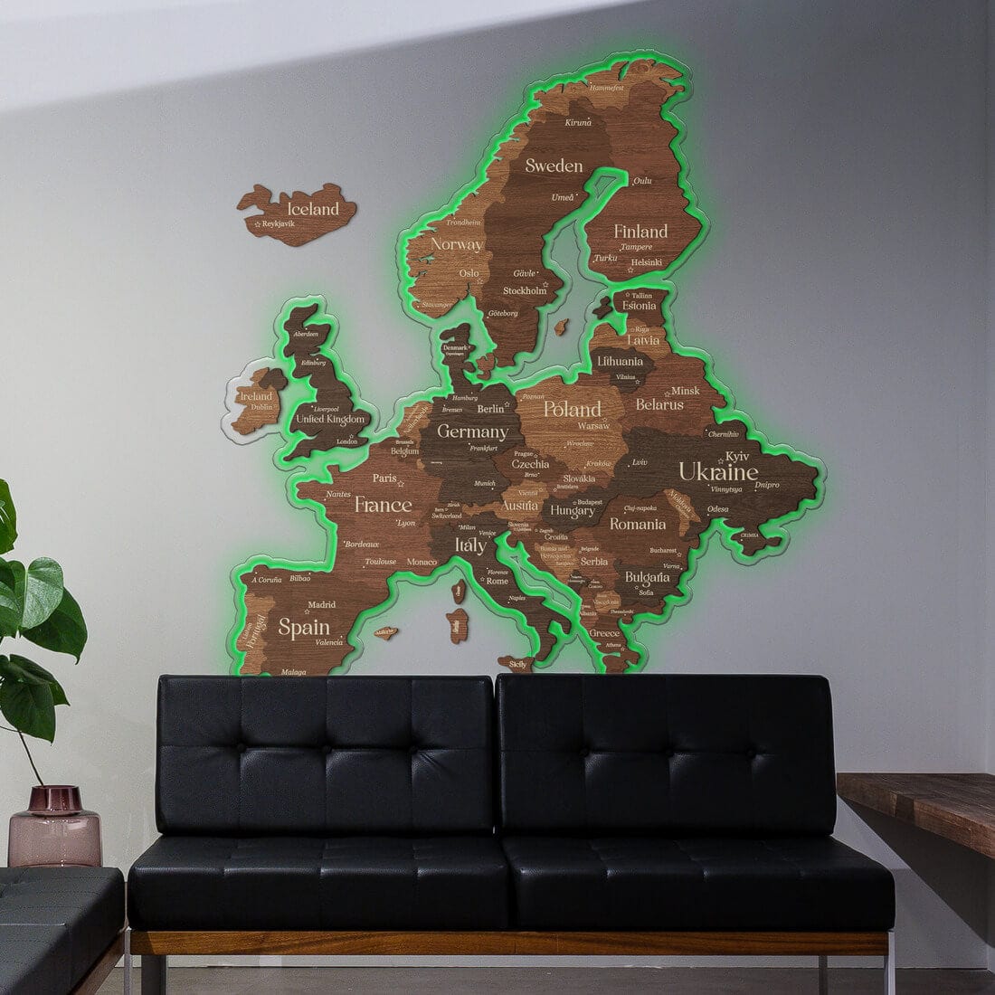 3D LED Europe Wooden Map - Cypress