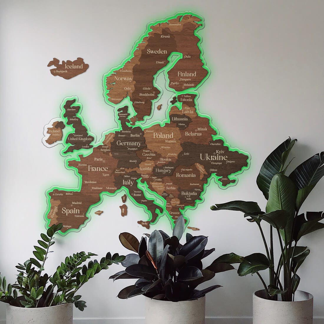 3D LED Europe Wooden Map - Cypress