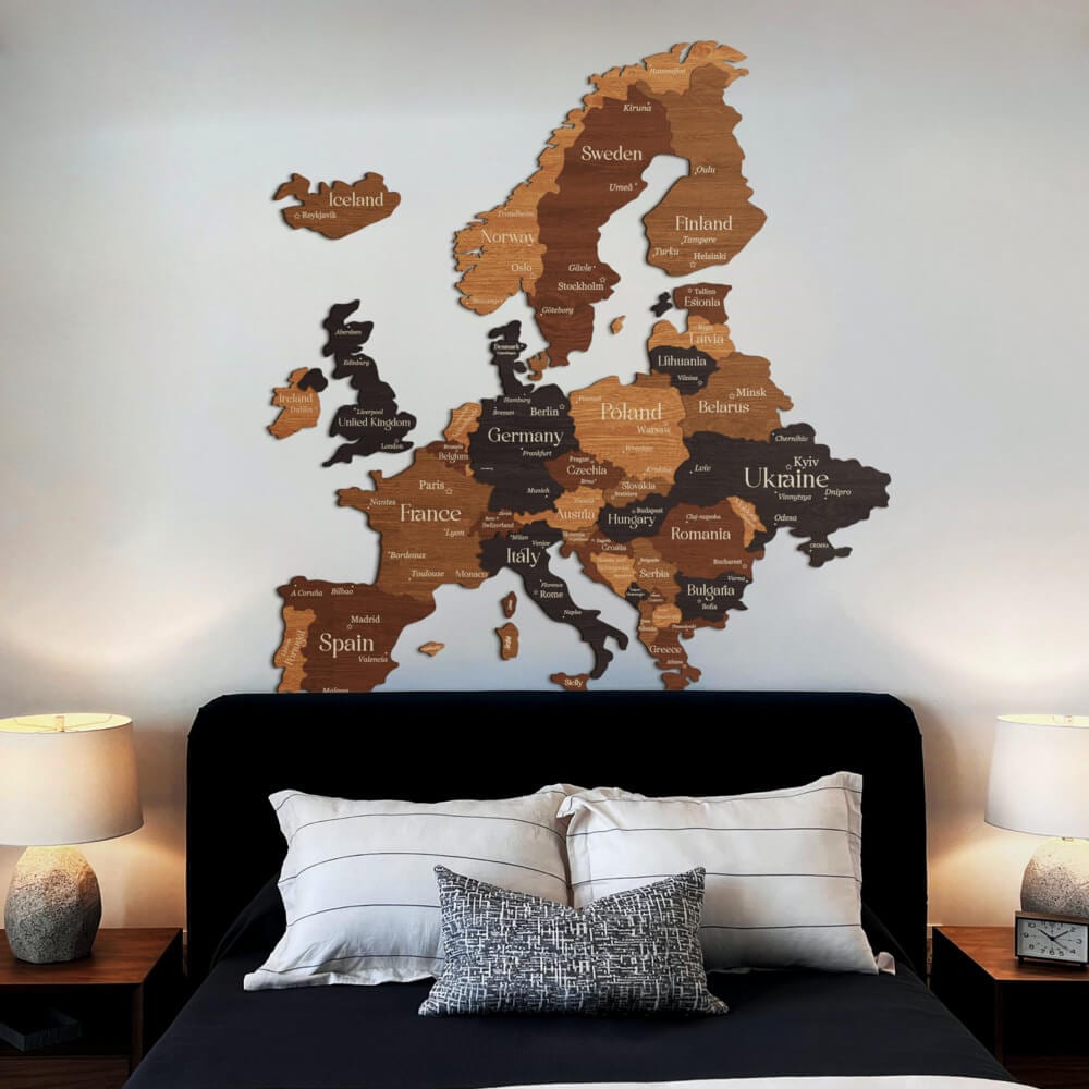 3D Europe Wooden Map - Walnut & Wenge